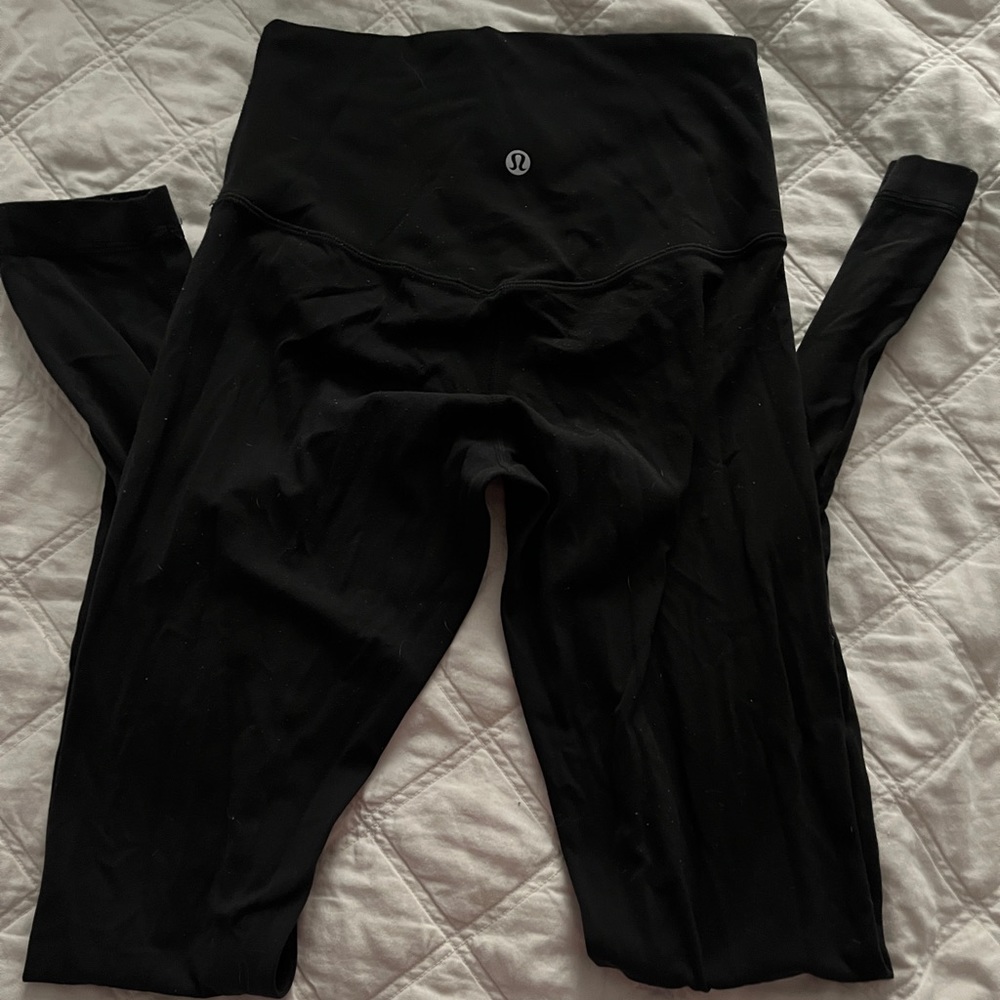Black Lululemon Align Leggings 28’